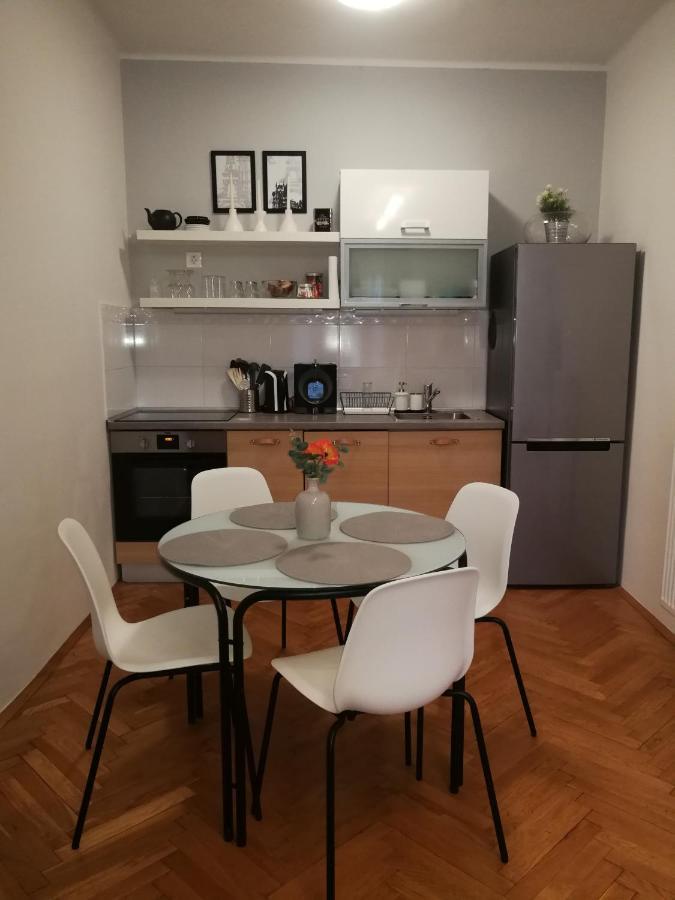 Centrum11 Pécs Extérieur photo